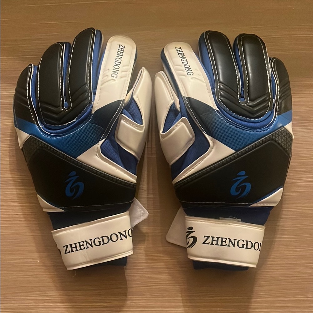 Zhengdong Black and Blue Goalie Gloves